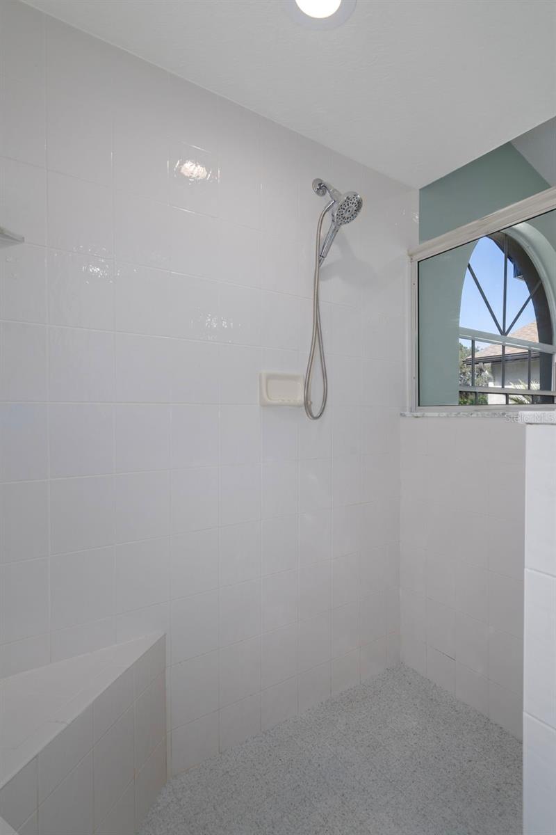 Image 38 of 65 For 18164 Winding Oaks Boulevard