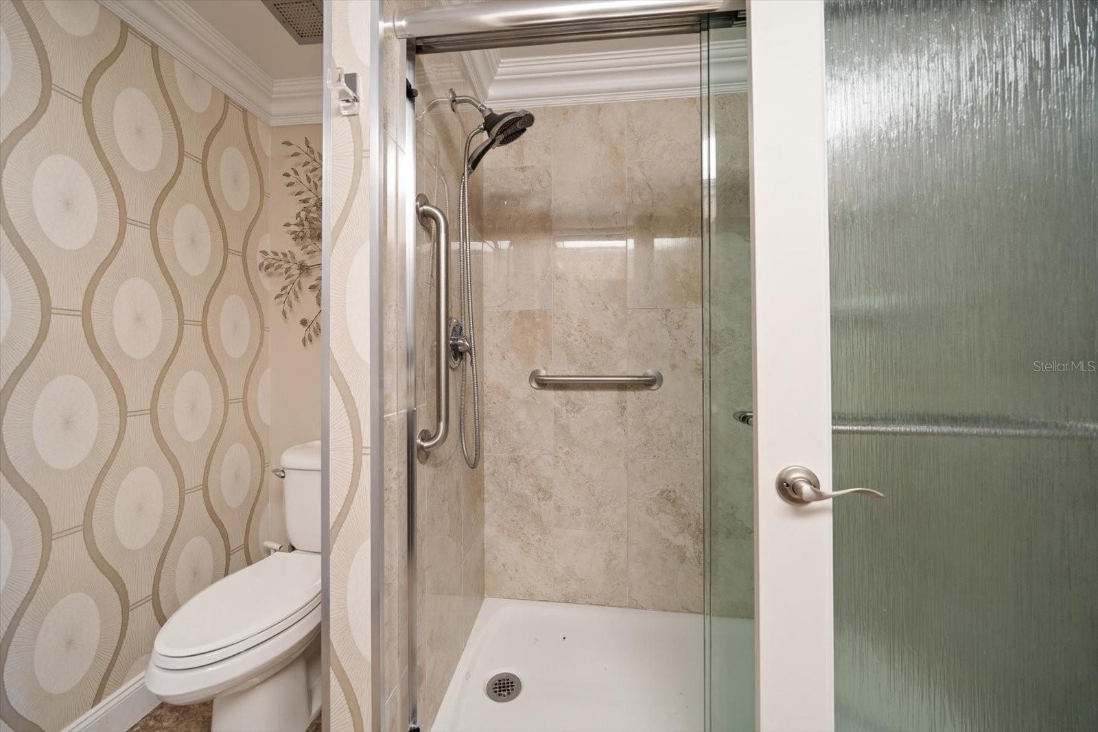 Image 32 of 67 For 4 Belleview Boulevard 106