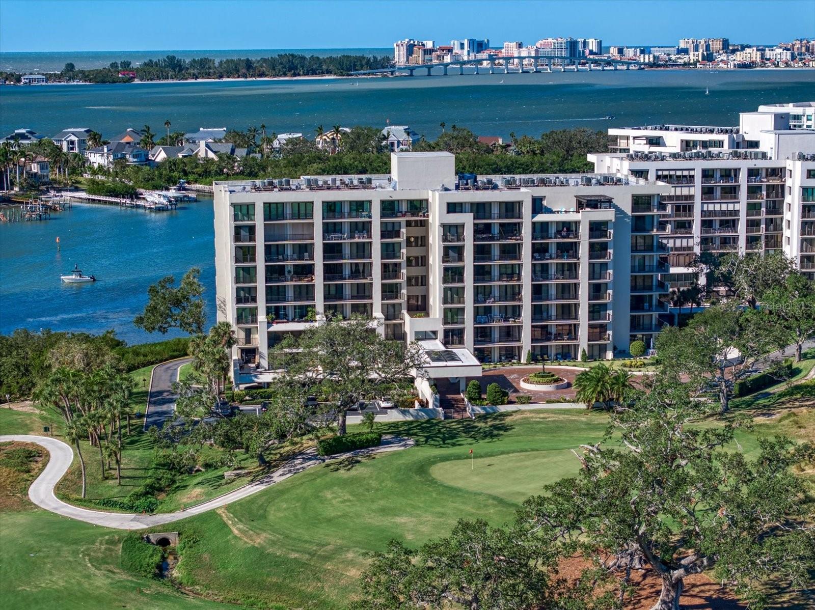 Image 56 of 67 For 4 Belleview Boulevard 106