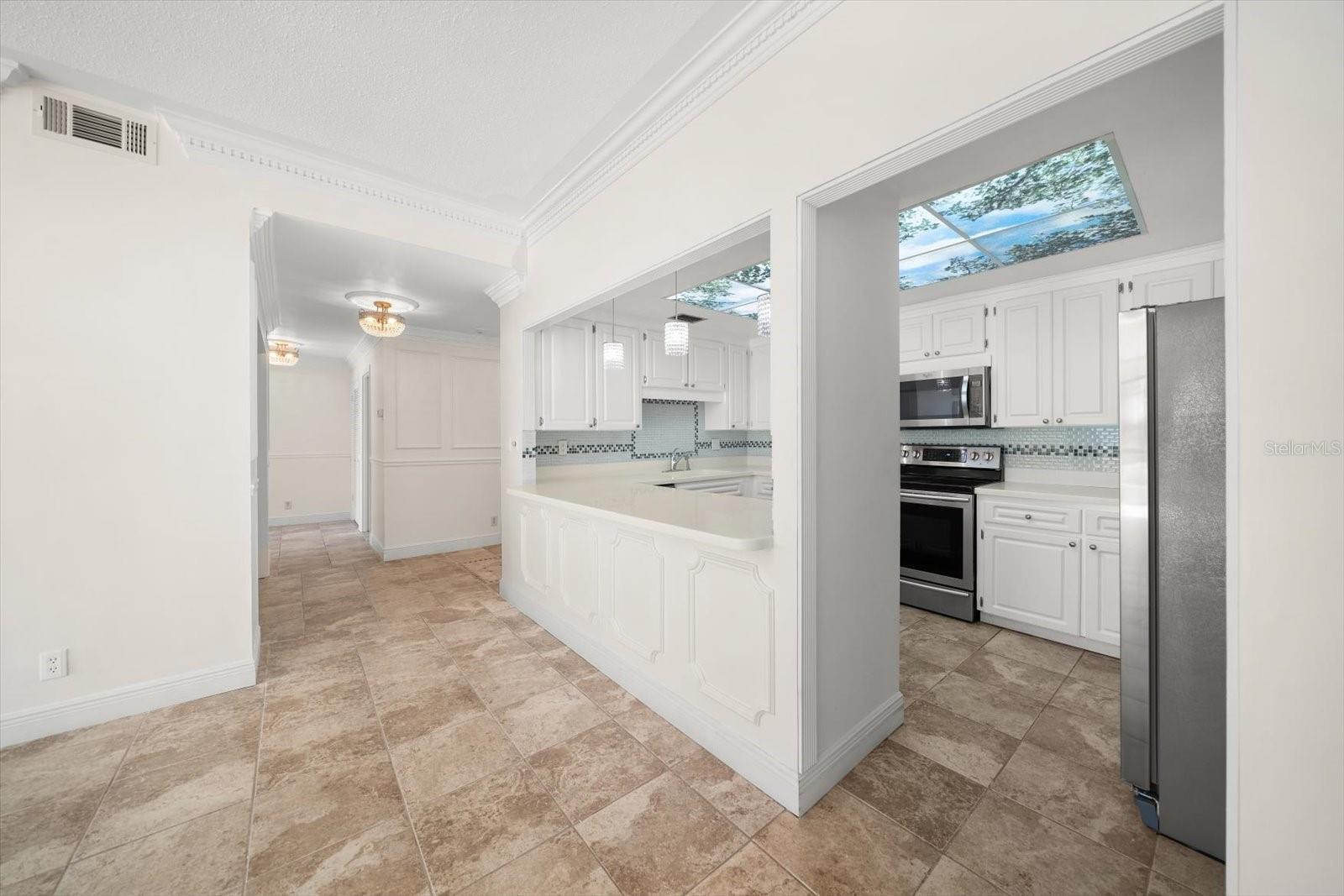 Image 7 of 67 For 4 Belleview Boulevard 106