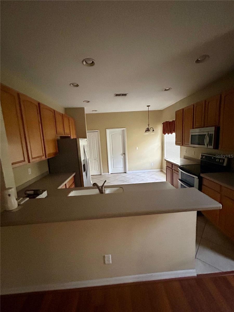 Image 5 of 8 For 2920 Dayton Drive