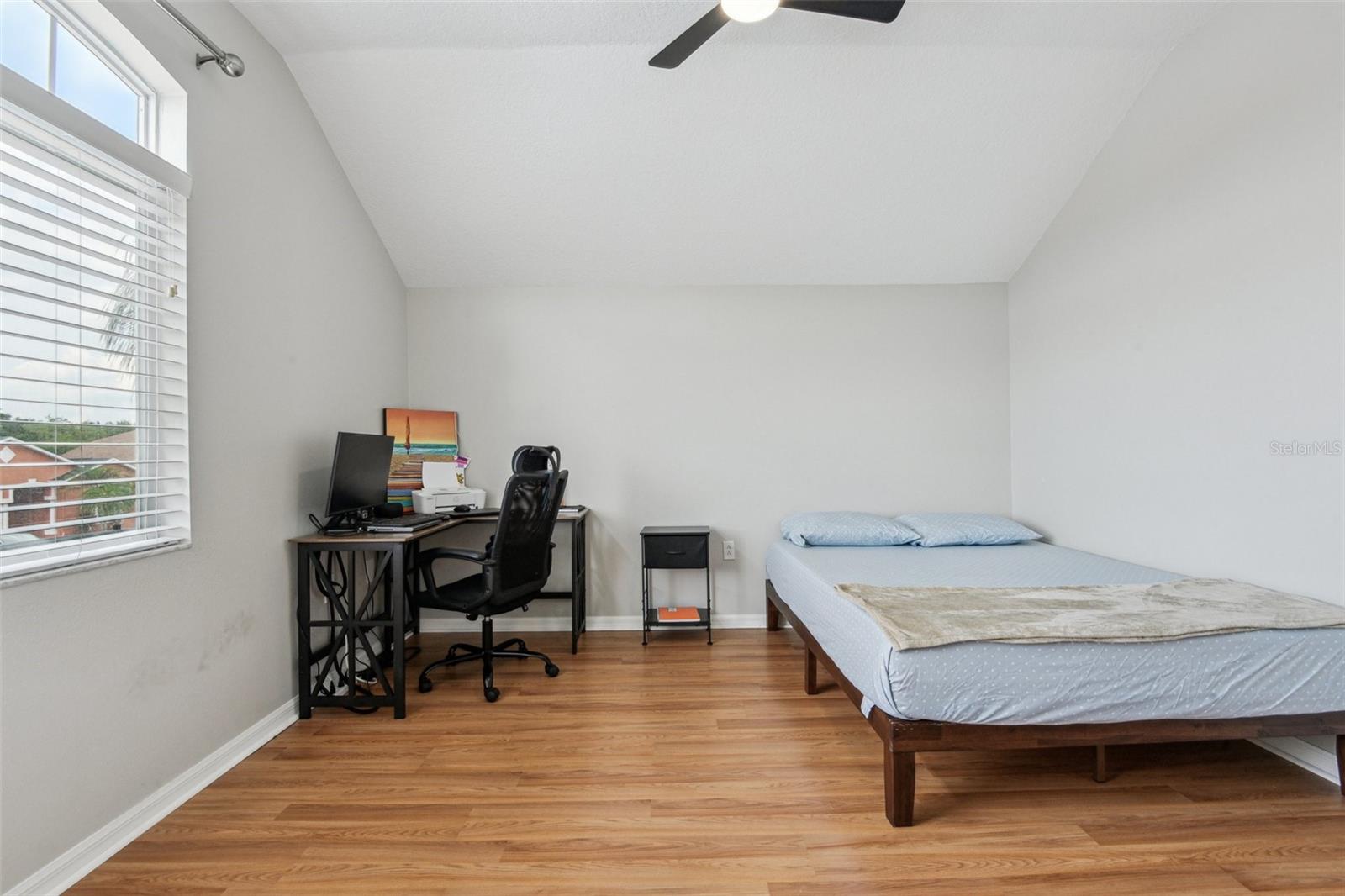 Image 18 of 28 For 29704 Eagle Station Drive