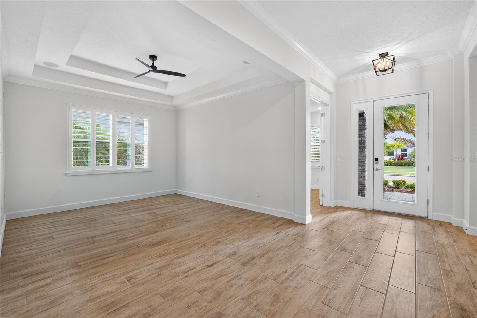 Image 12 of 62 For 830 Manns Harbor Drive