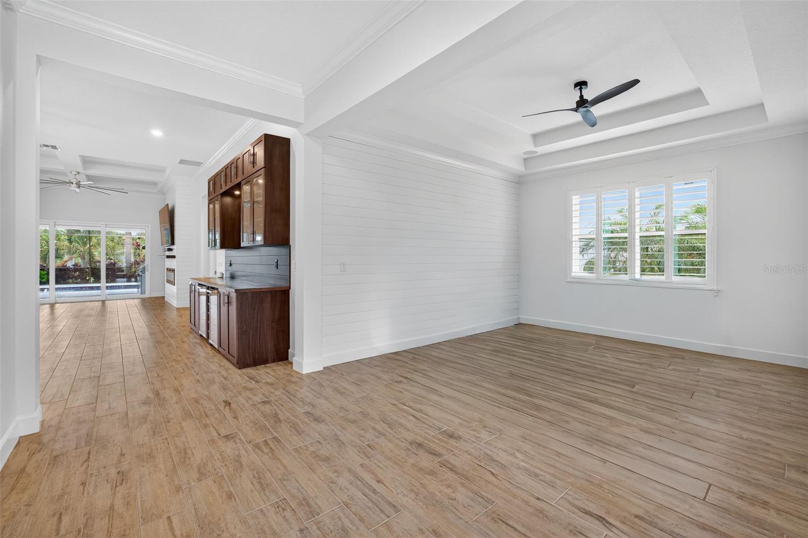 Image 13 of 62 For 830 Manns Harbor Drive