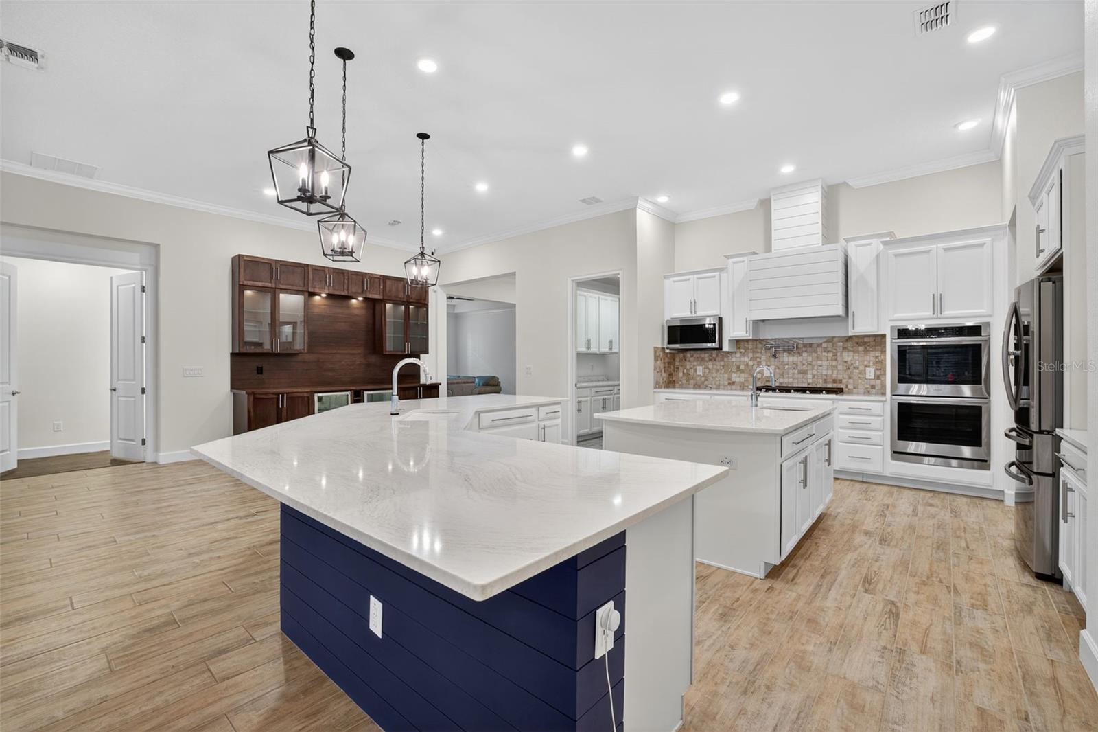 Image 20 of 62 For 830 Manns Harbor Drive