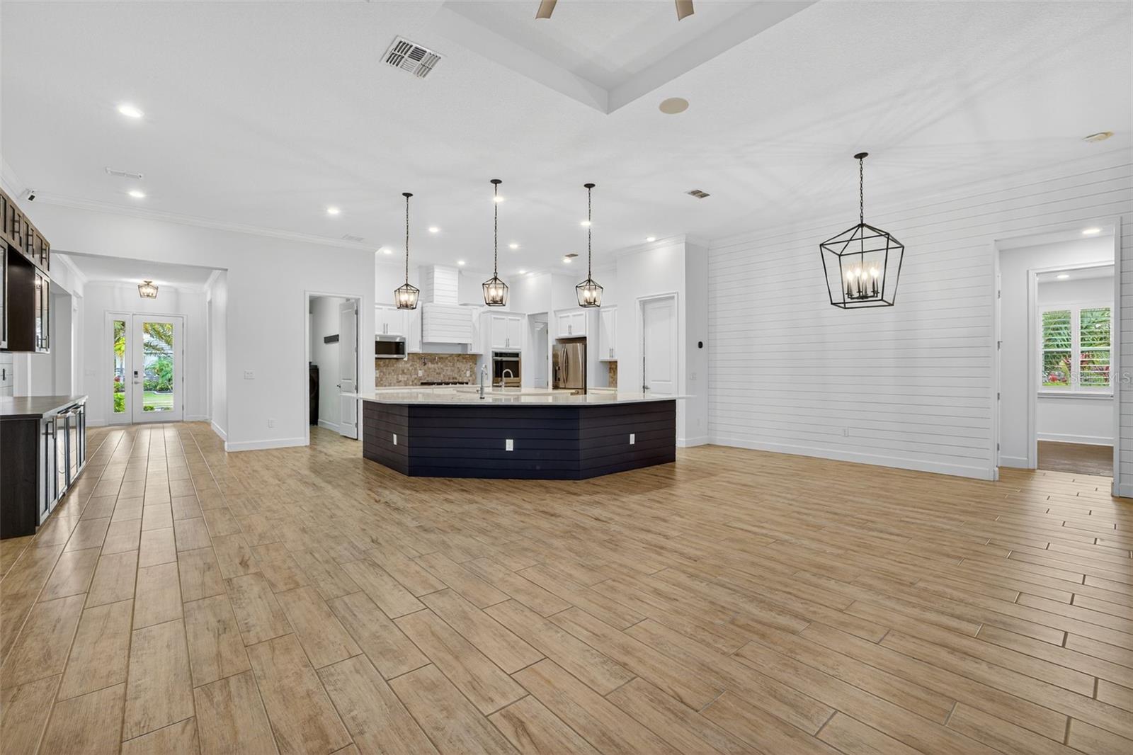 Image 23 of 62 For 830 Manns Harbor Drive