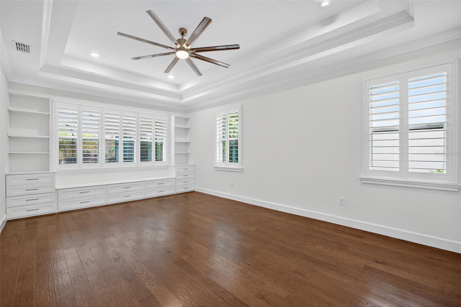 Image 26 of 62 For 830 Manns Harbor Drive