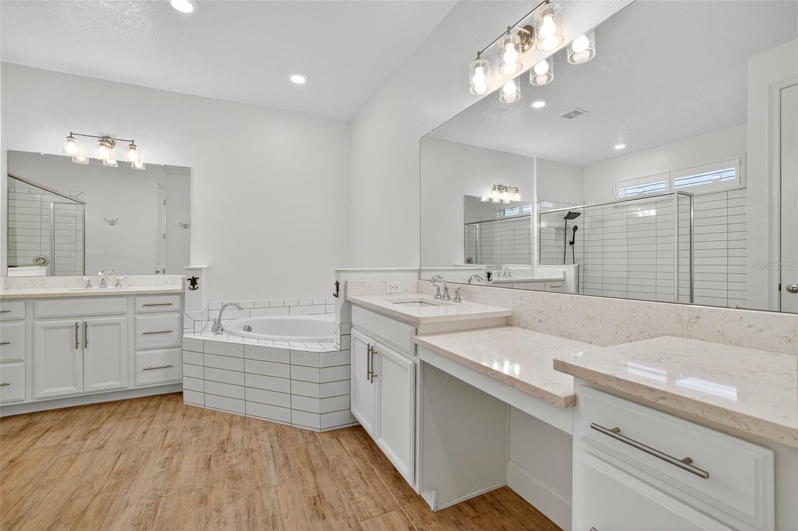 Image 28 of 62 For 830 Manns Harbor Drive