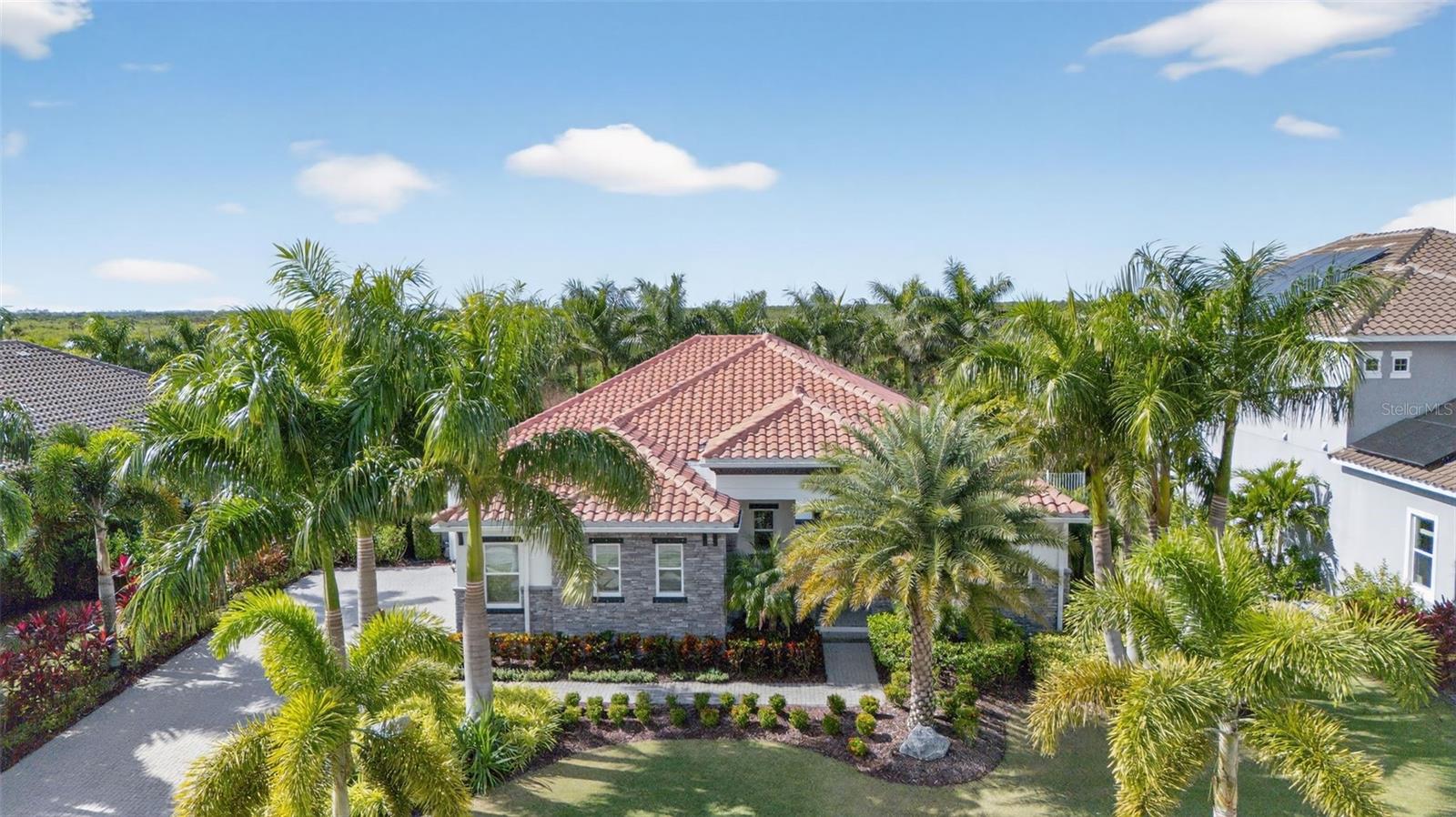 Image 3 of 62 For 830 Manns Harbor Drive