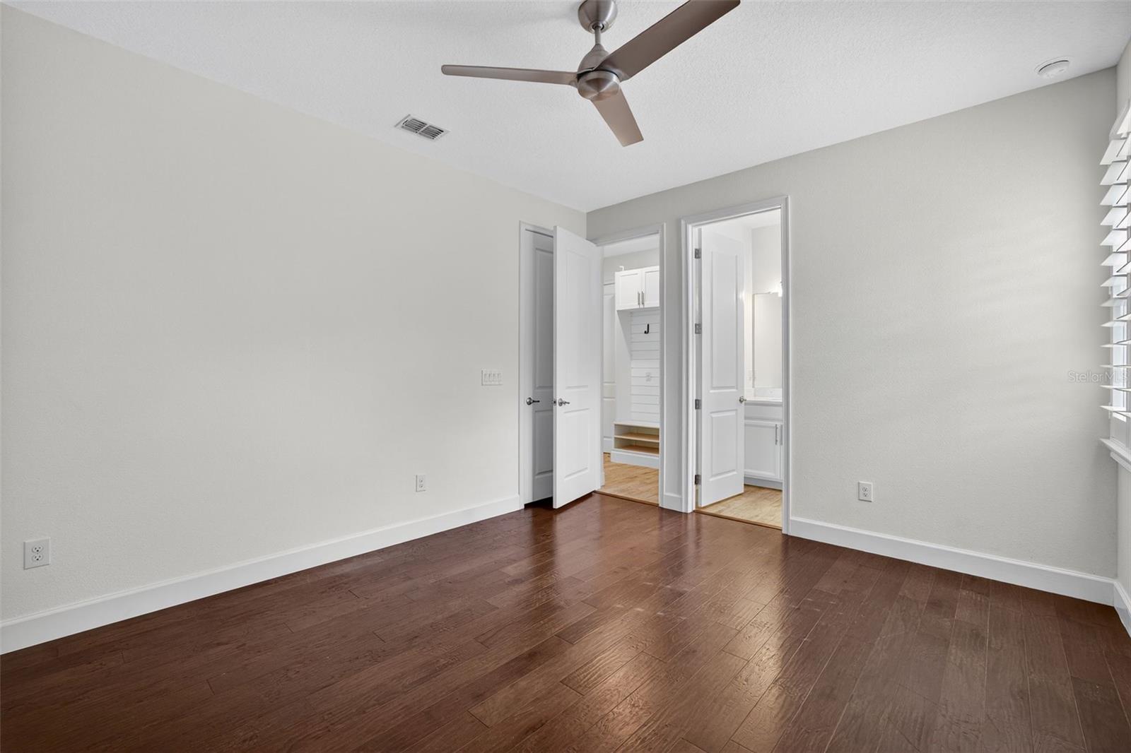 Image 33 of 62 For 830 Manns Harbor Drive