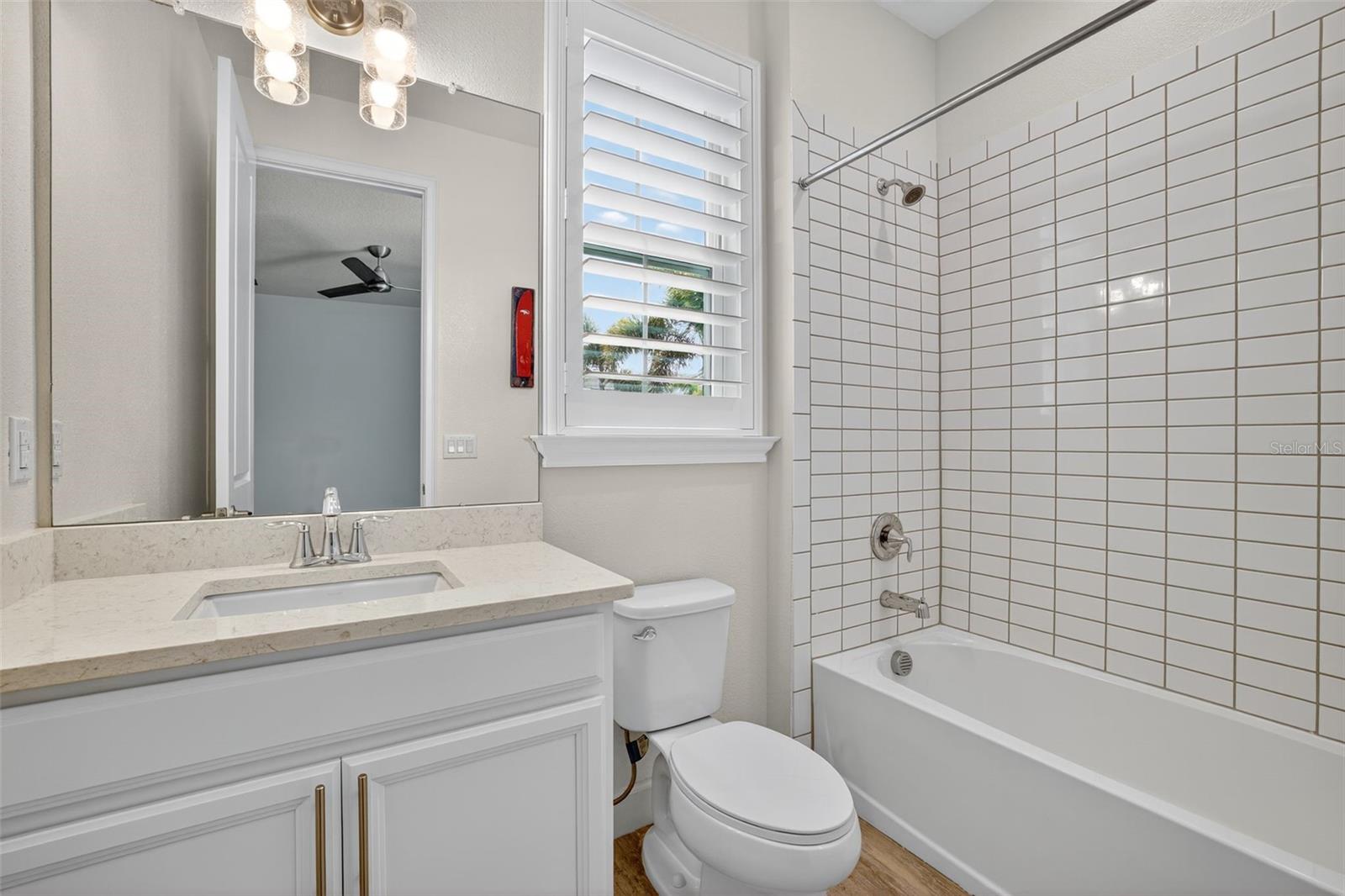 Image 34 of 62 For 830 Manns Harbor Drive