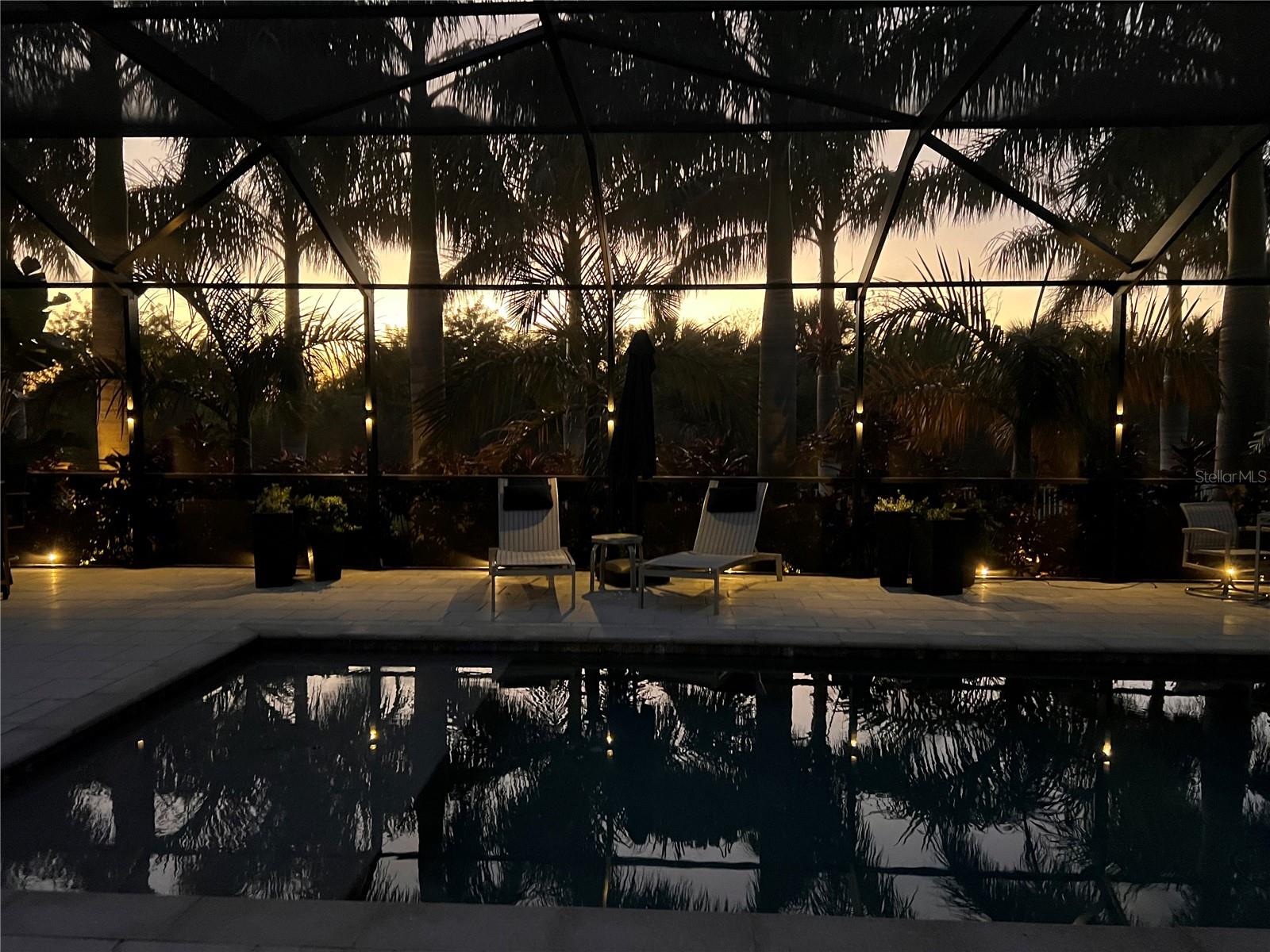 Image 42 of 62 For 830 Manns Harbor Drive