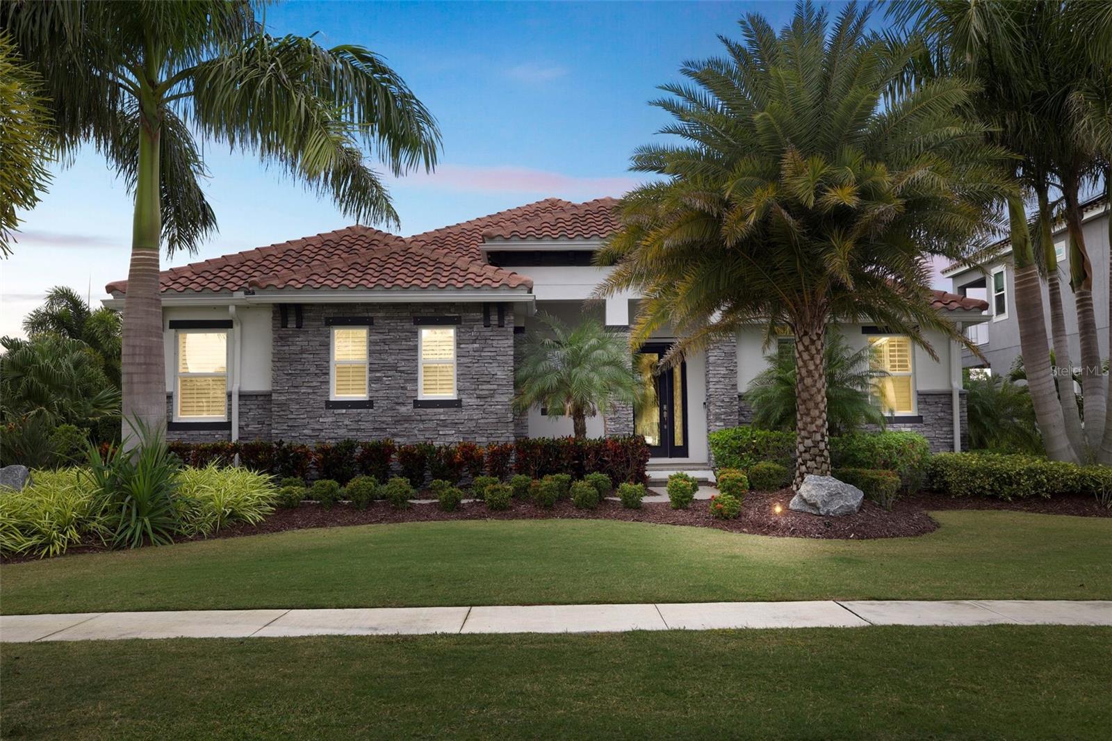 Image 5 of 62 For 830 Manns Harbor Drive