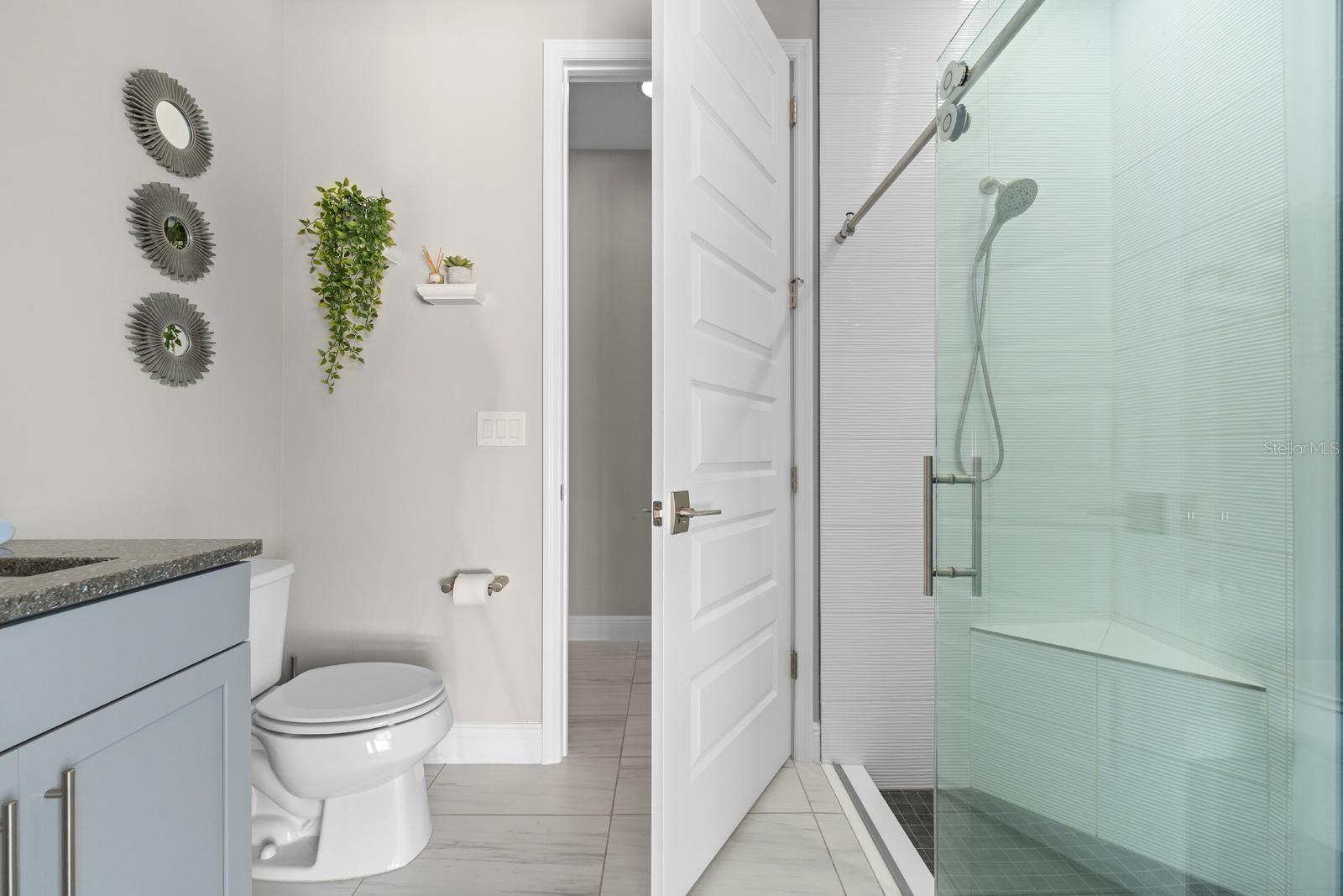 Listing photo id 20 for 21642 Emory Oak Place