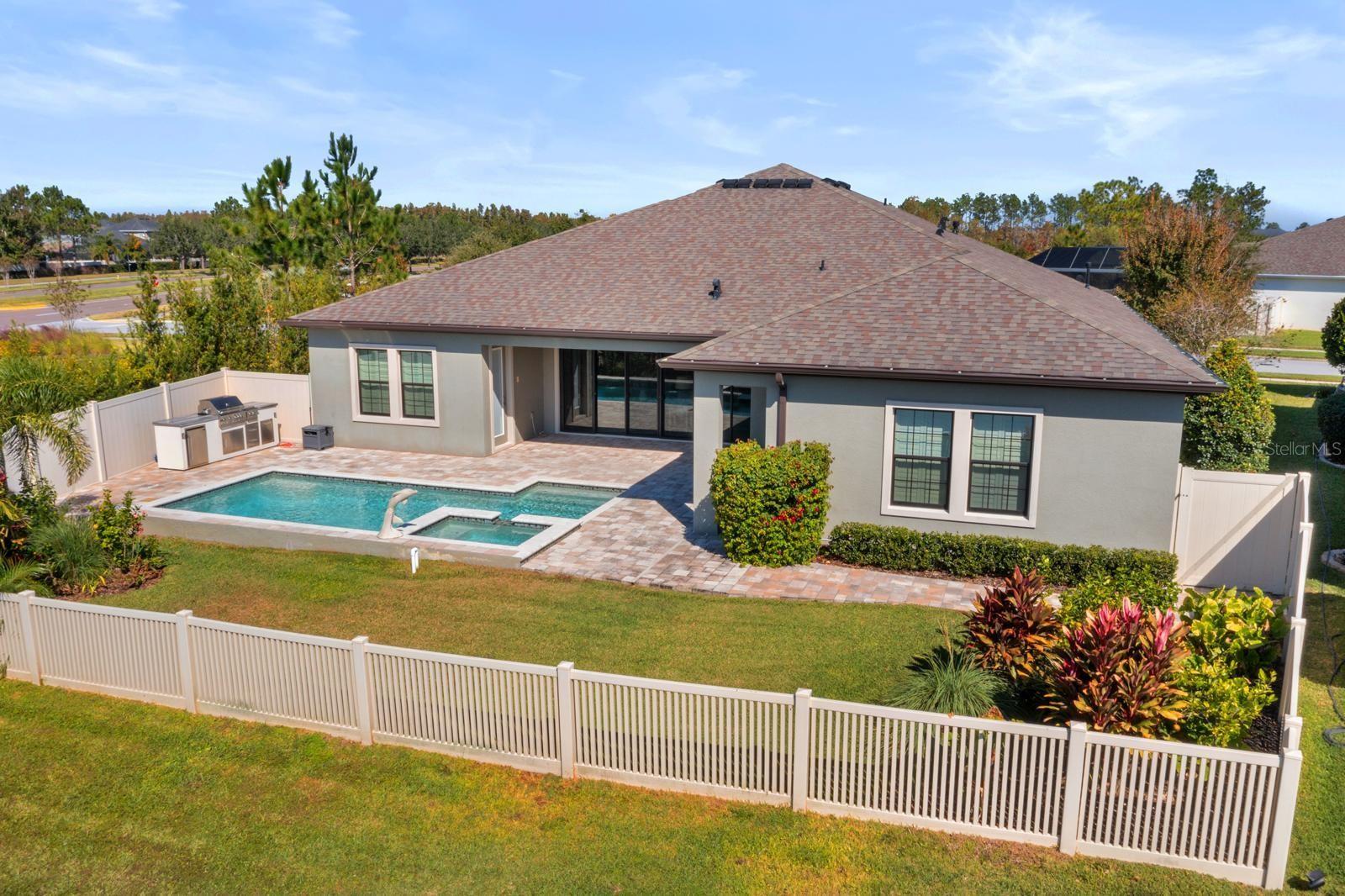 Listing photo id 26 for 21642 Emory Oak Place