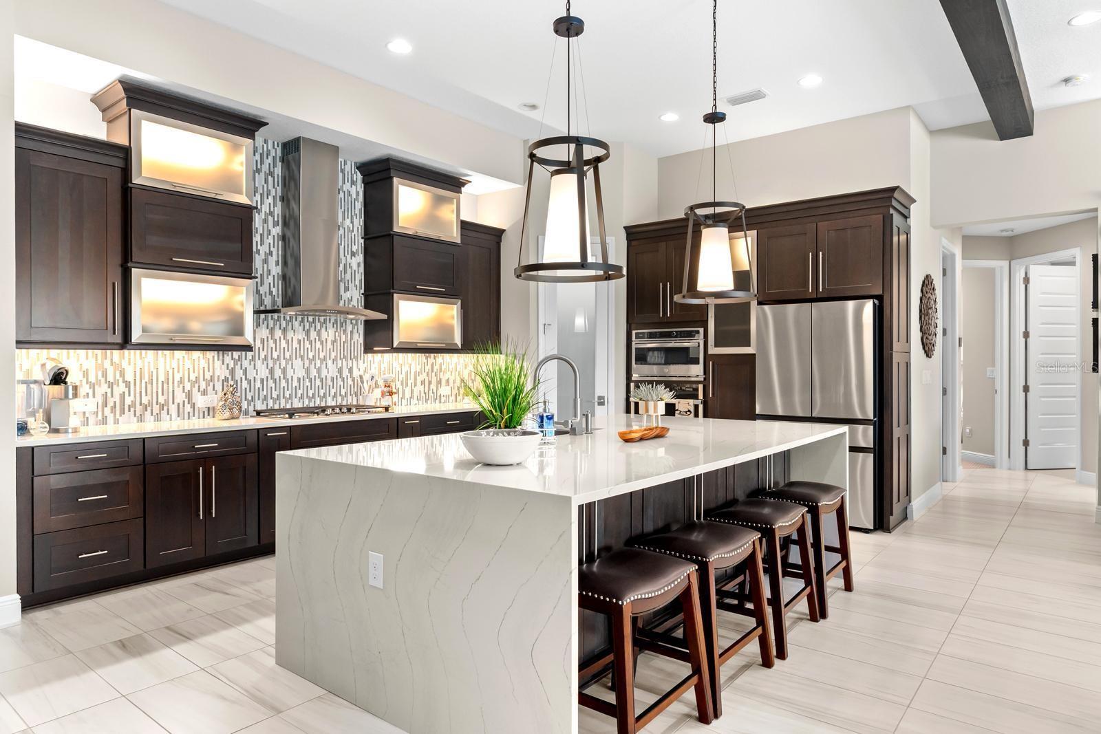 Listing photo id 5 for 21642 Emory Oak Place