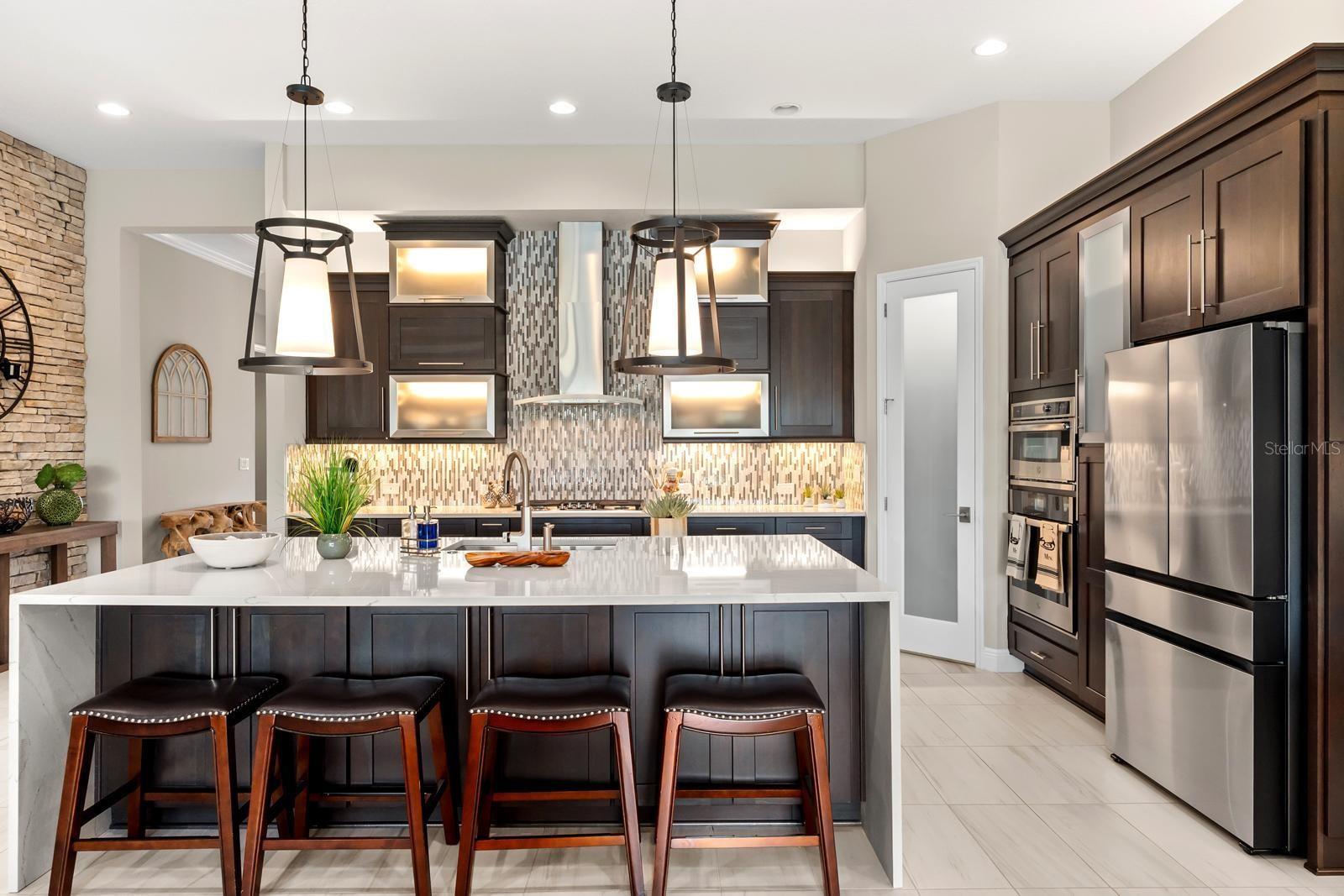 Listing photo id 6 for 21642 Emory Oak Place