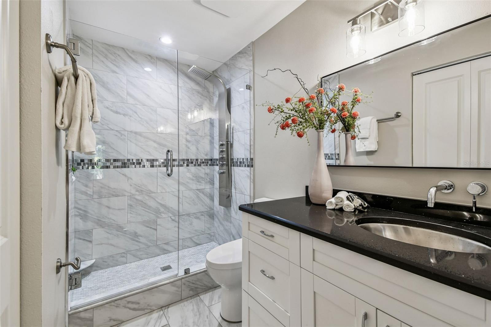 Image 23 of 49 For 4009 Shoreside Circle