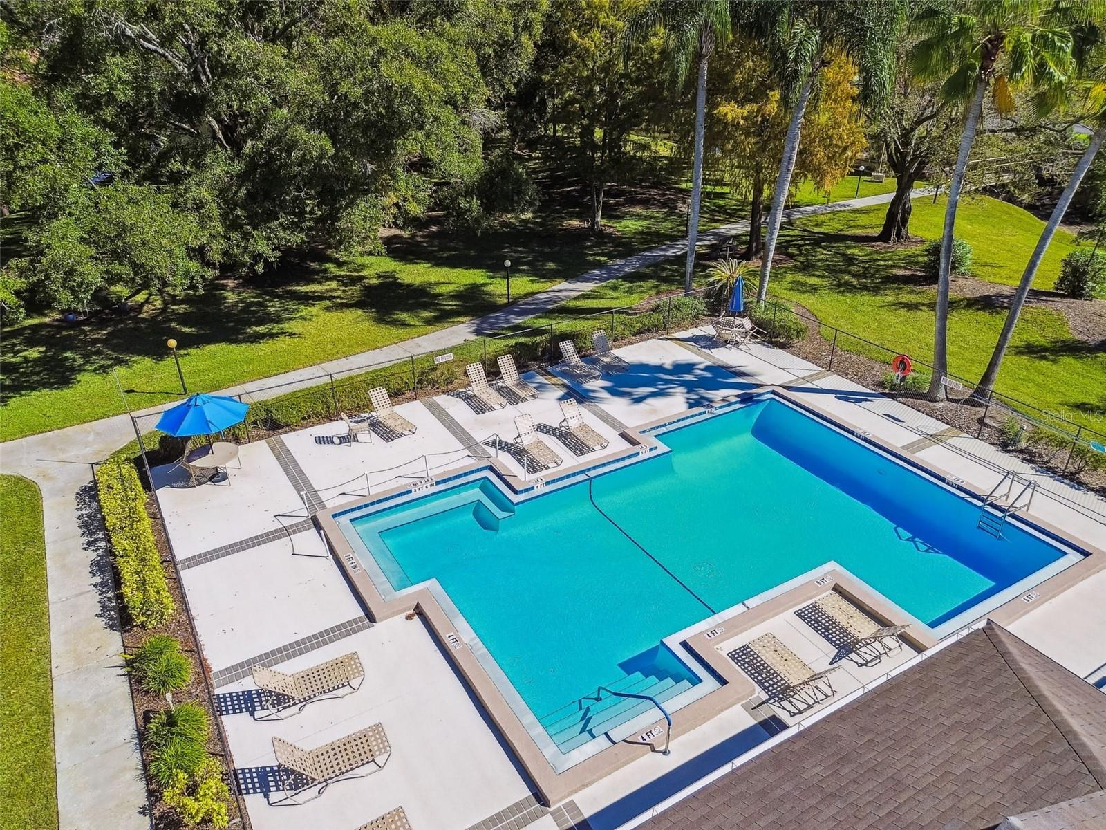 Image 3 of 49 For 4009 Shoreside Circle