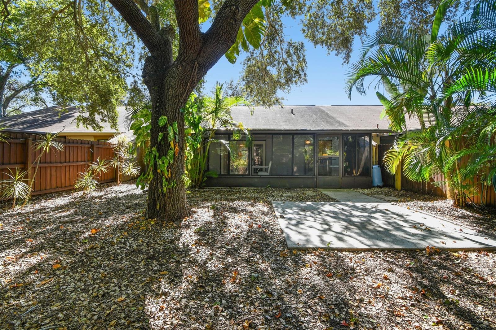 Image 32 of 49 For 4009 Shoreside Circle