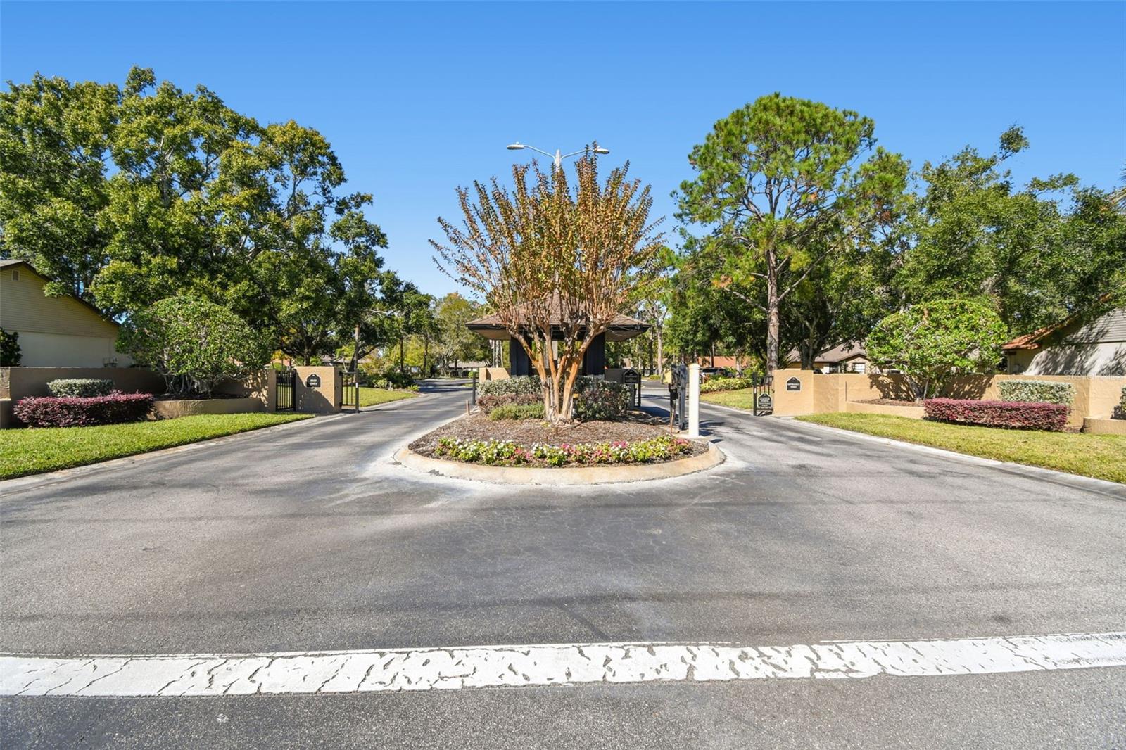 Image 38 of 49 For 4009 Shoreside Circle