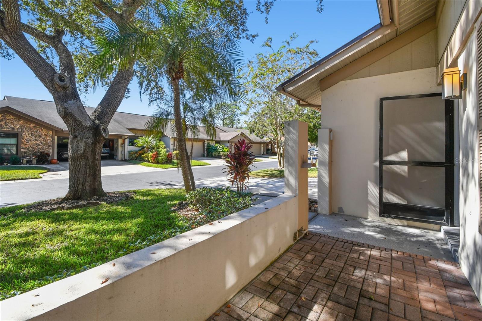 Image 4 of 49 For 4009 Shoreside Circle