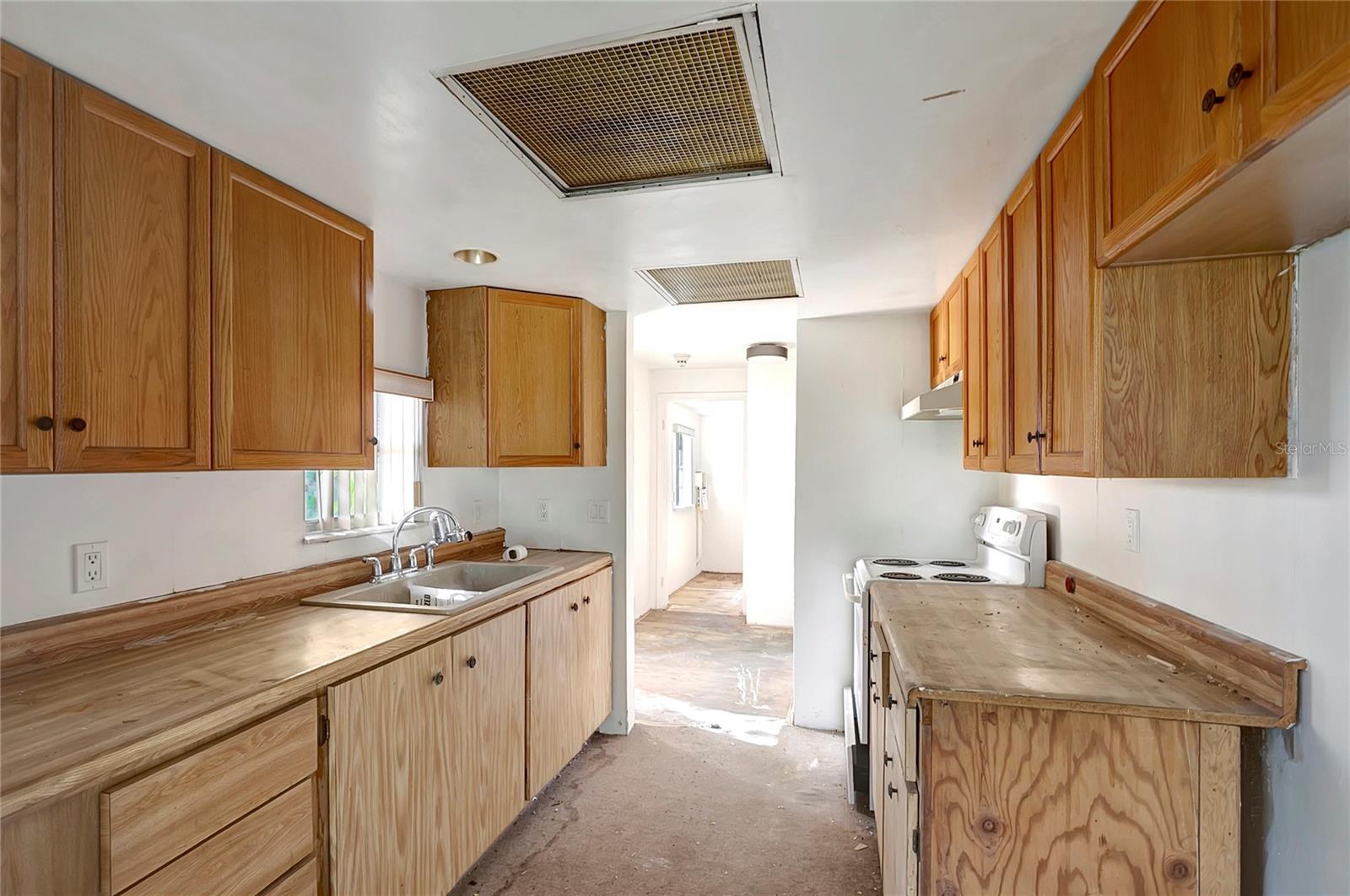 Image 11 of 24 For 5424 35th Way N