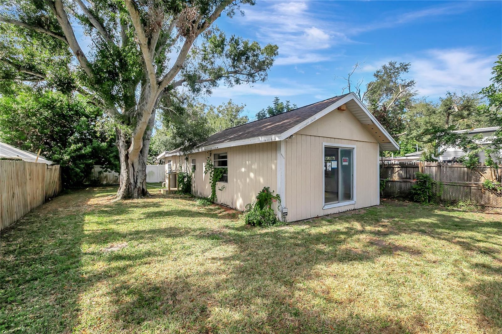 Image 3 of 24 For 5424 35th Way N