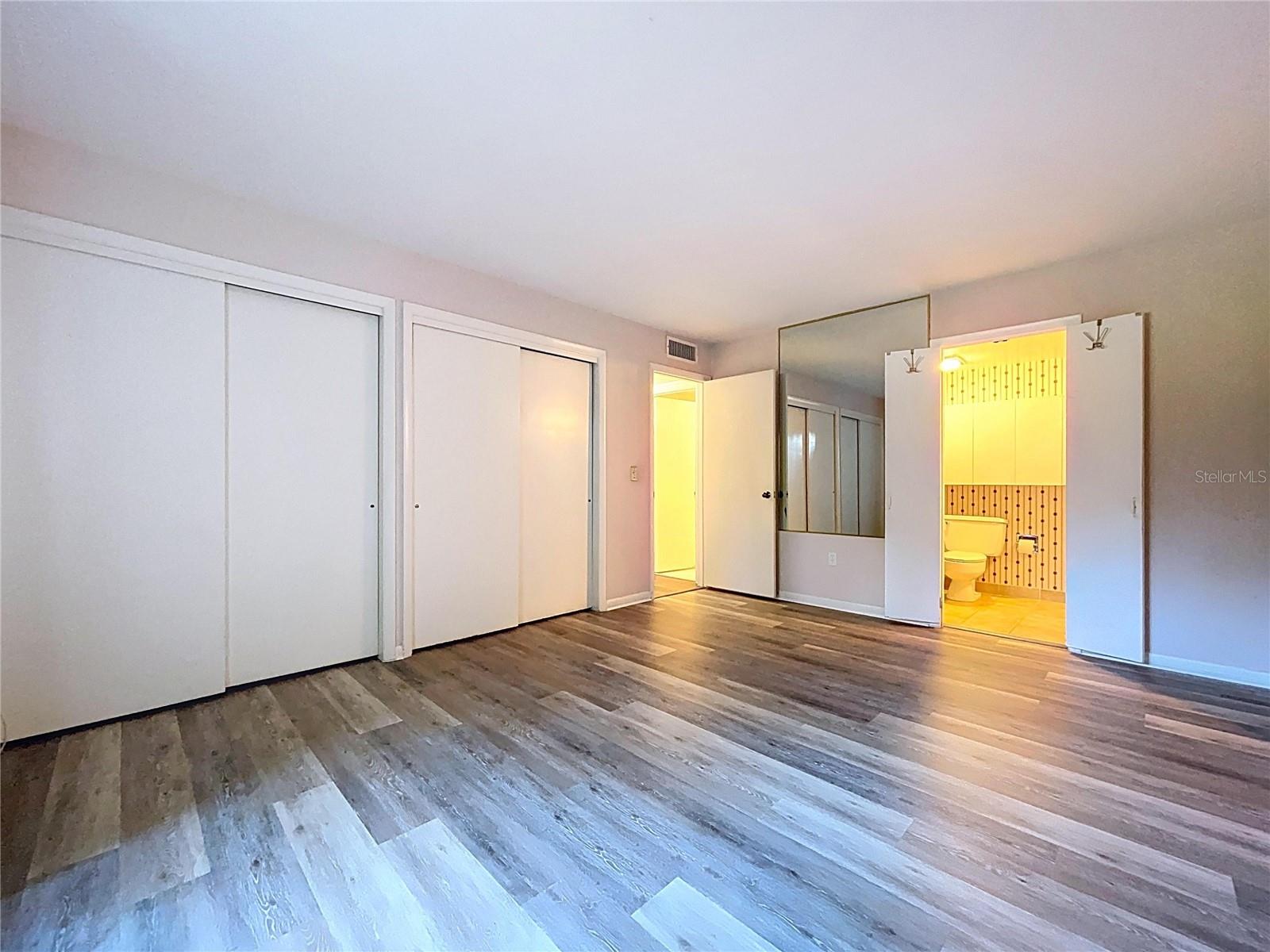 Image 24 of 60 For 4138 Pinelake Lane 101