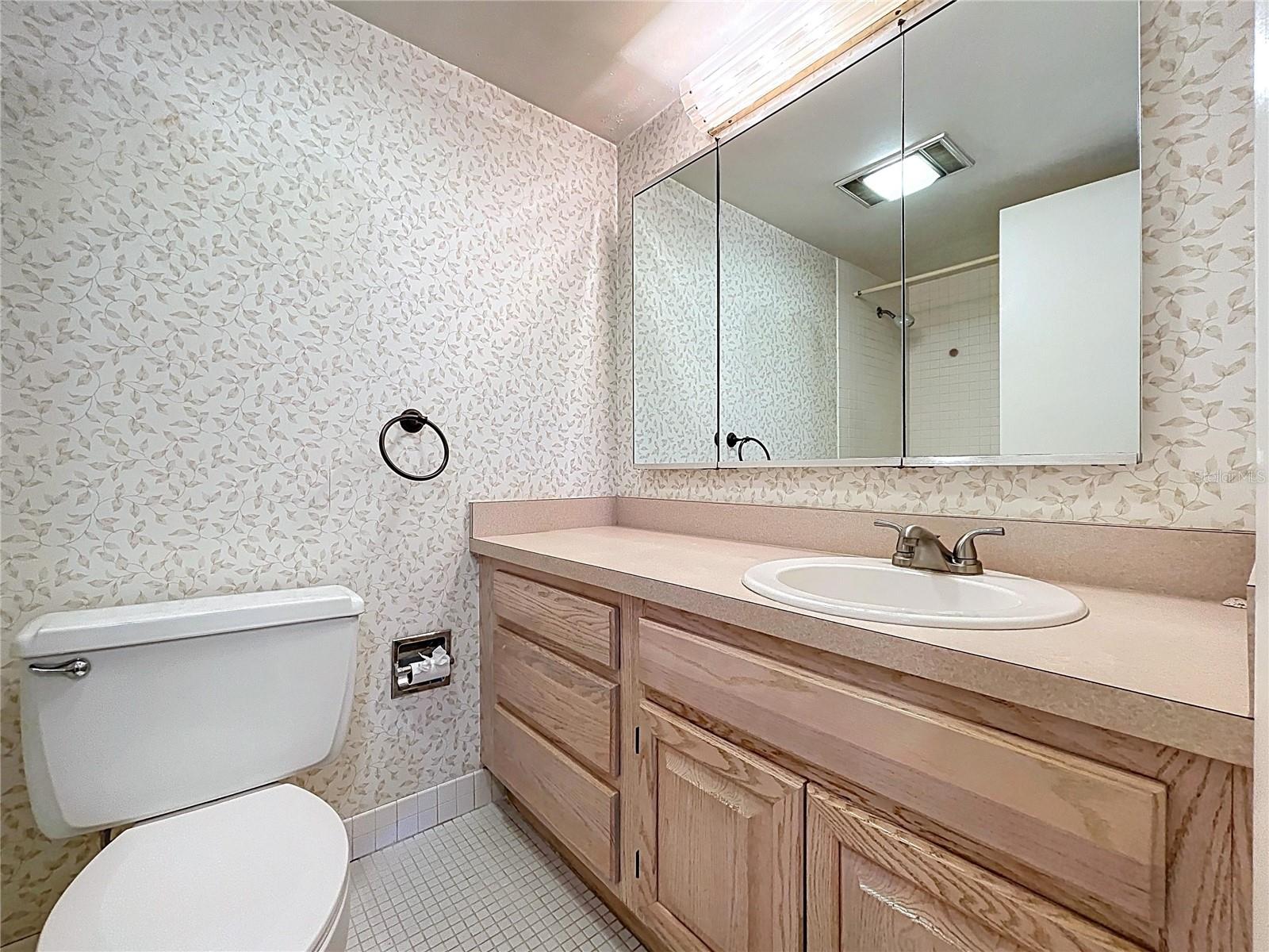 Image 33 of 60 For 4138 Pinelake Lane 101