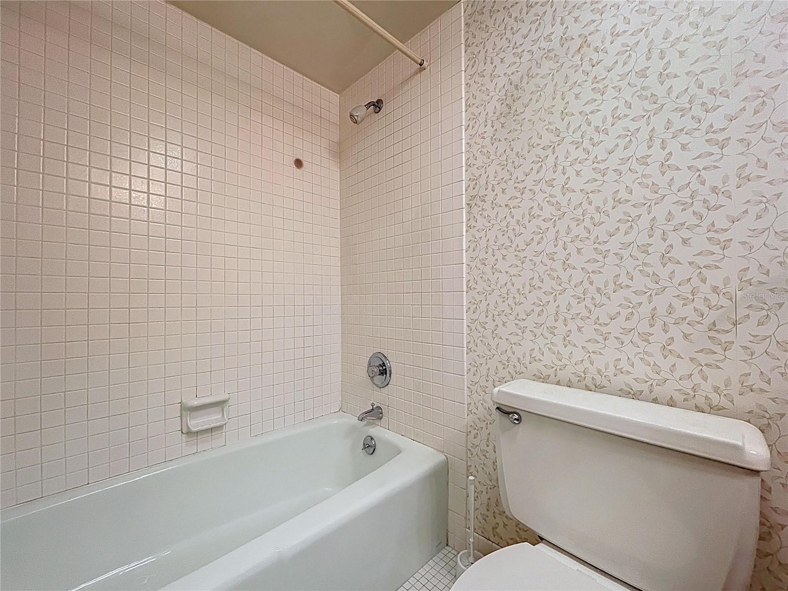 Image 34 of 60 For 4138 Pinelake Lane 101