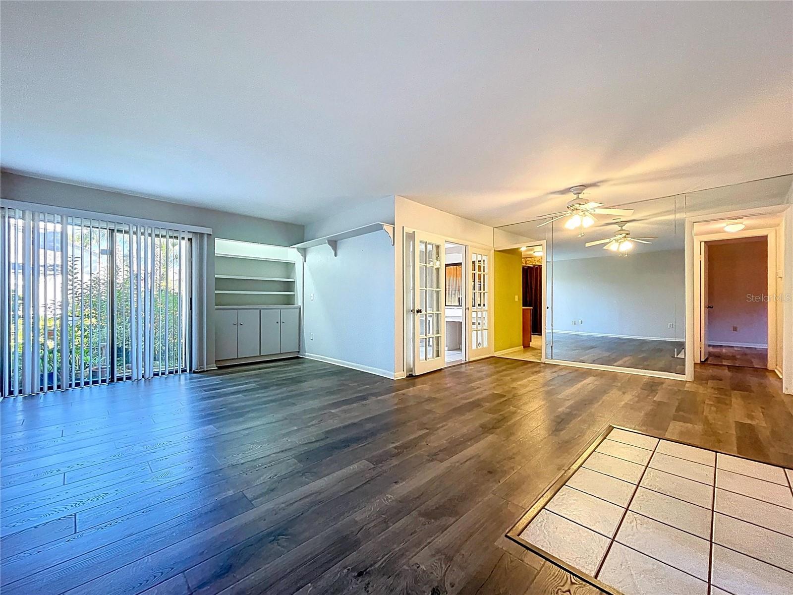 Image 4 of 60 For 4138 Pinelake Lane 101