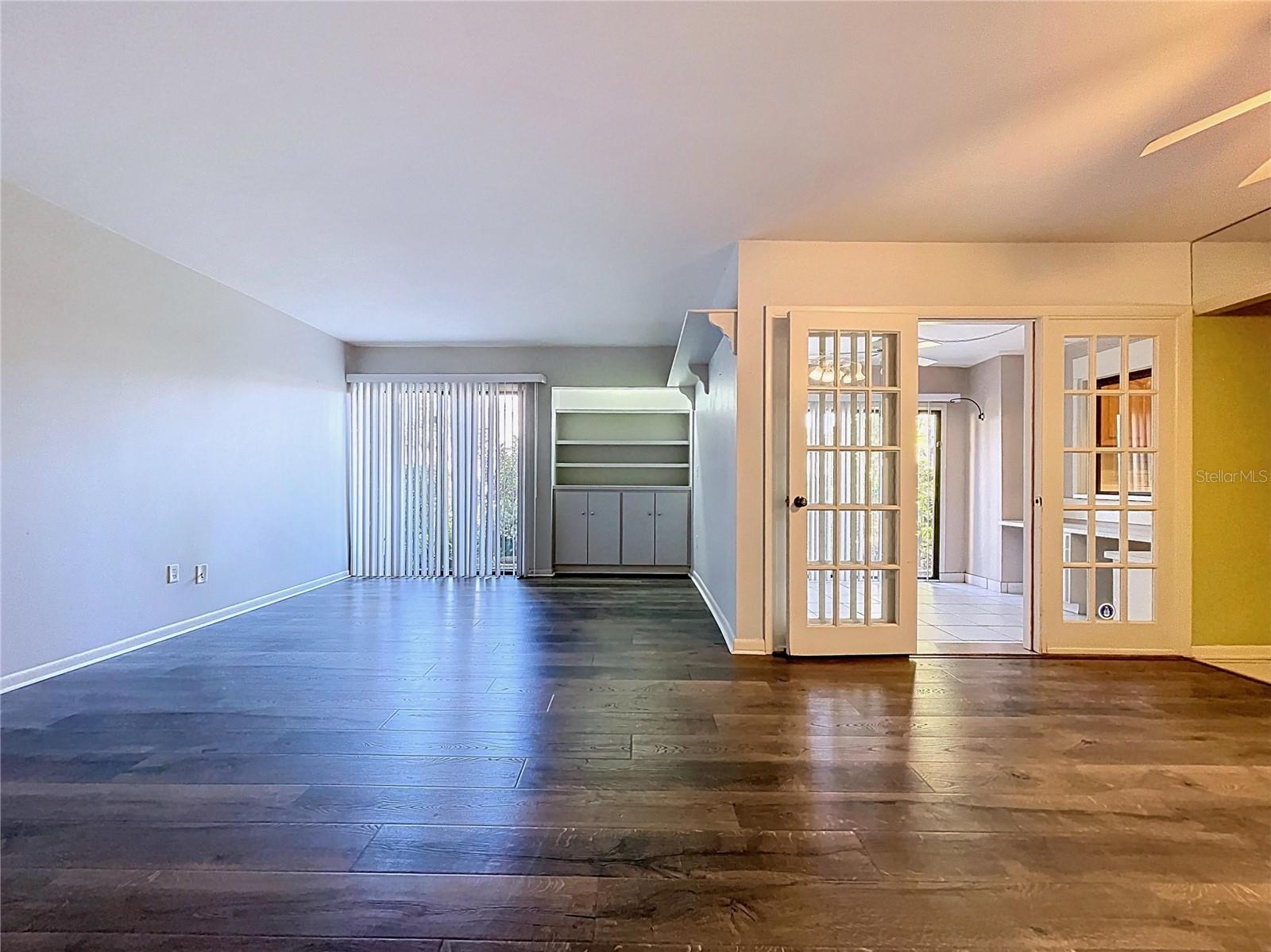 Image 5 of 60 For 4138 Pinelake Lane 101