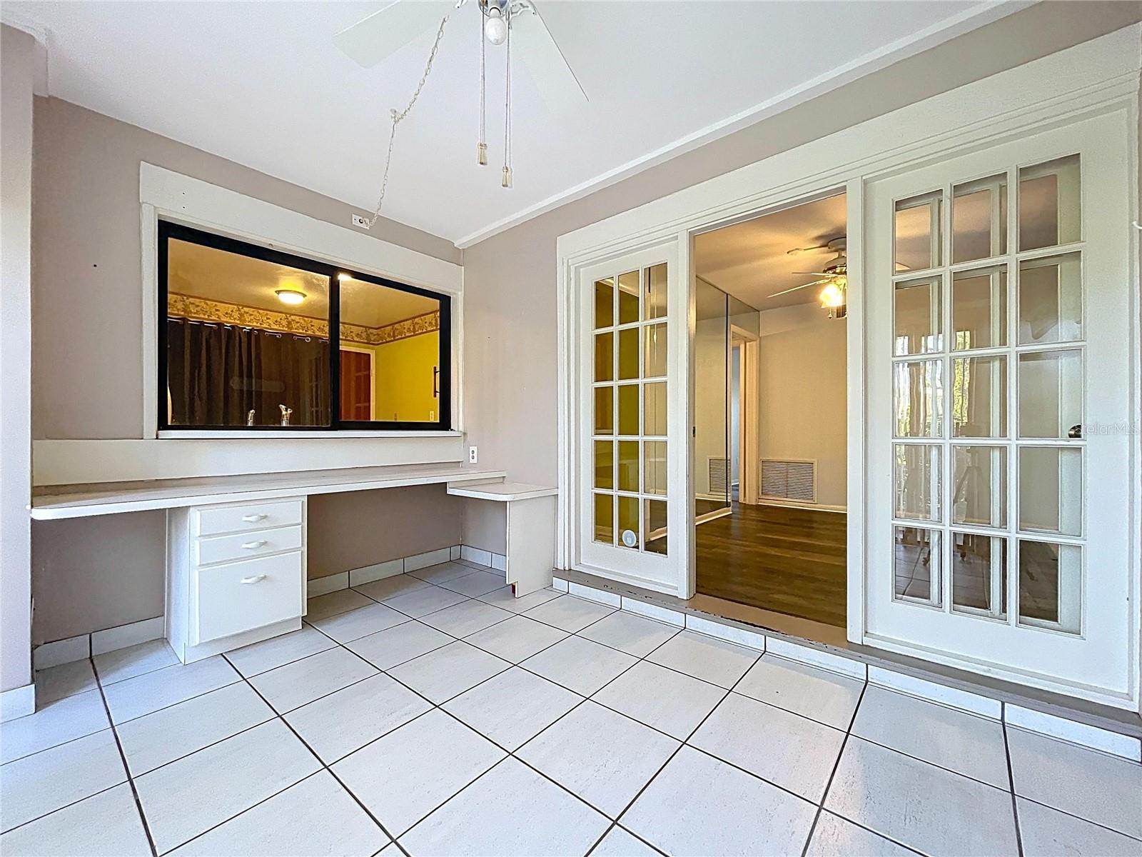 Image 9 of 60 For 4138 Pinelake Lane 101