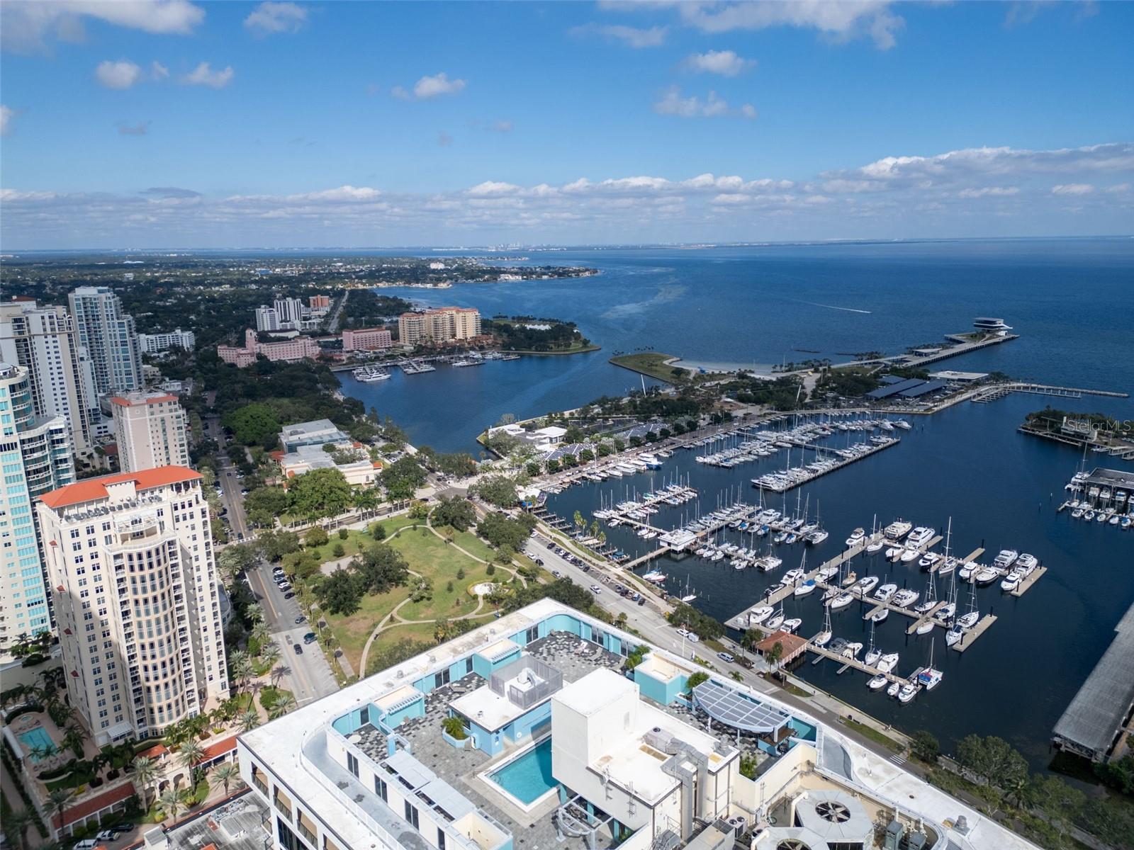 Image 64 of 69 For 1 Beach Drive Se 1210