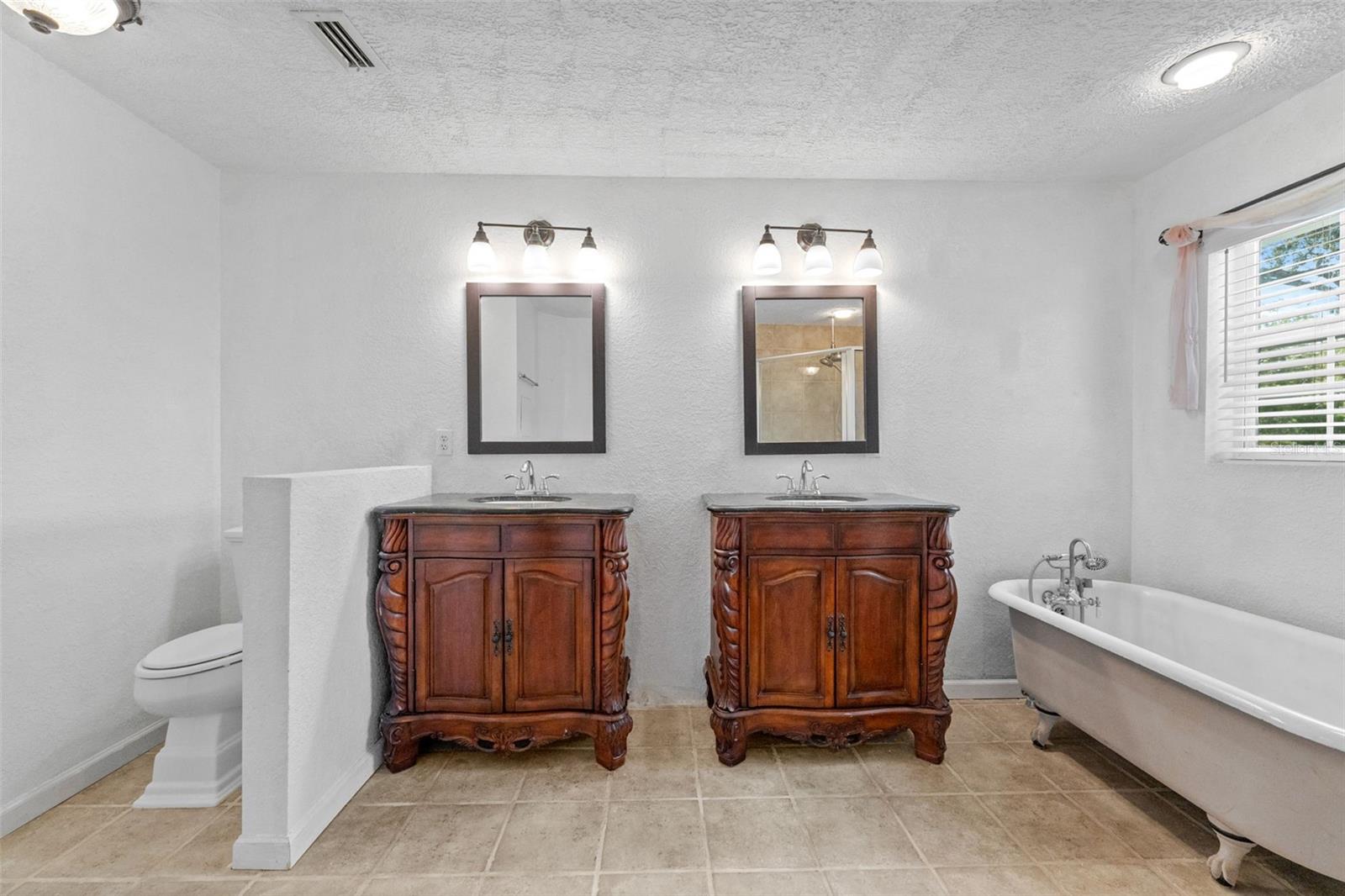 Image 19 of 56 For 315 Wooten Road