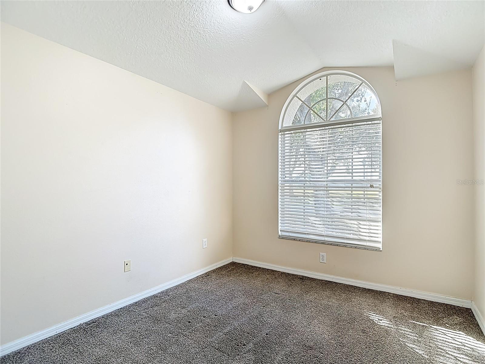 Image 15 of 27 For 509 Somerstone Drive