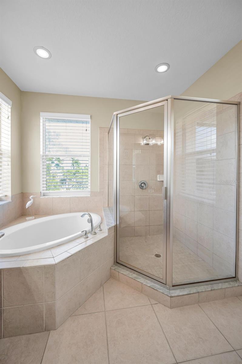 Image 22 of 51 For 842 Callista Cay Loop