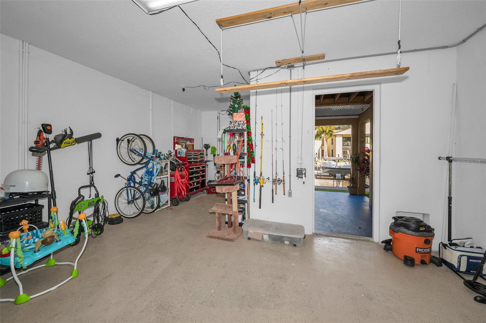 Image 30 of 51 For 842 Callista Cay Loop