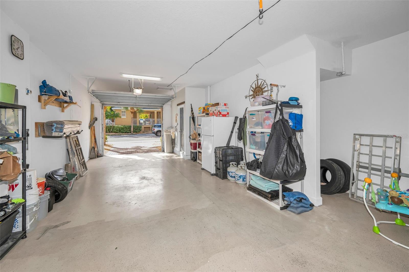 Image 32 of 51 For 842 Callista Cay Loop