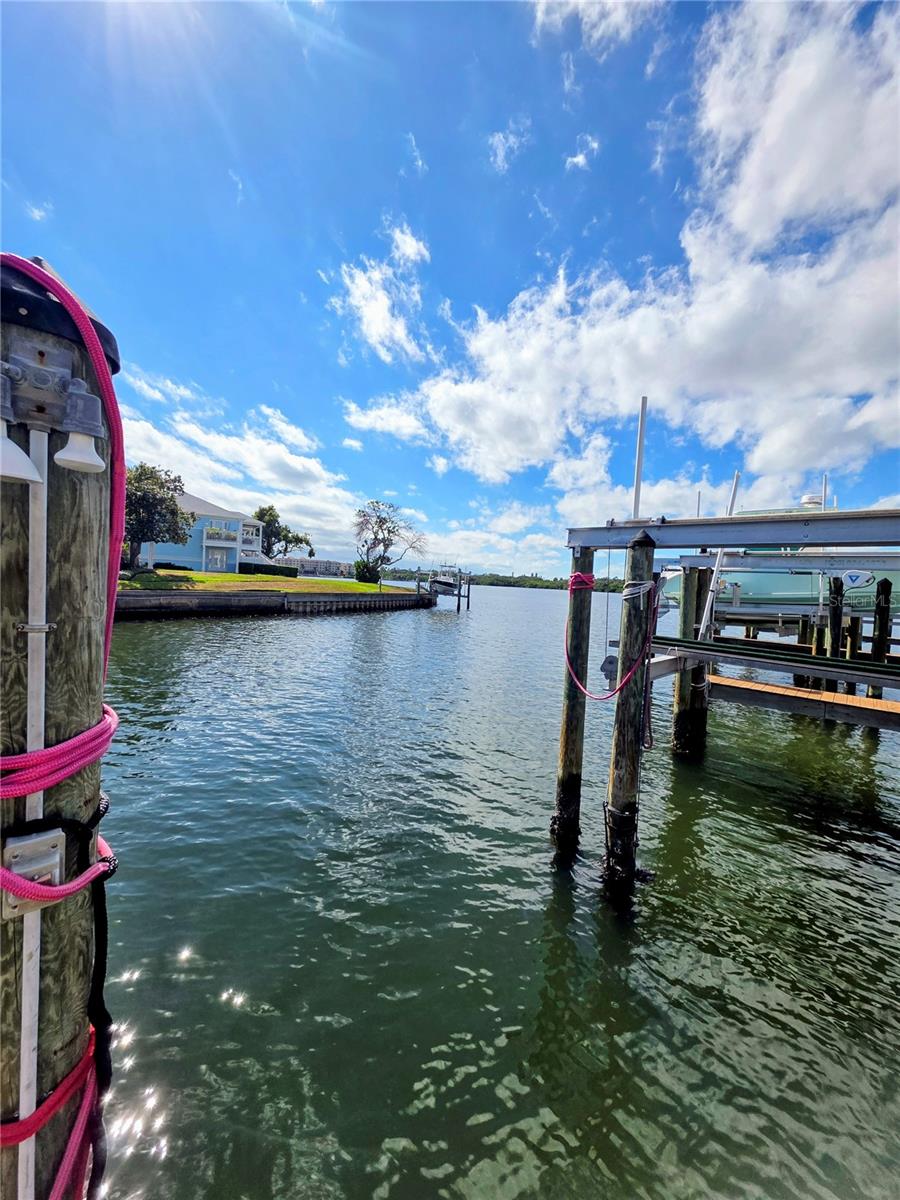 Details for 5011 Starfish Drive Se 21ss, ST PETERSBURG, FL 33705