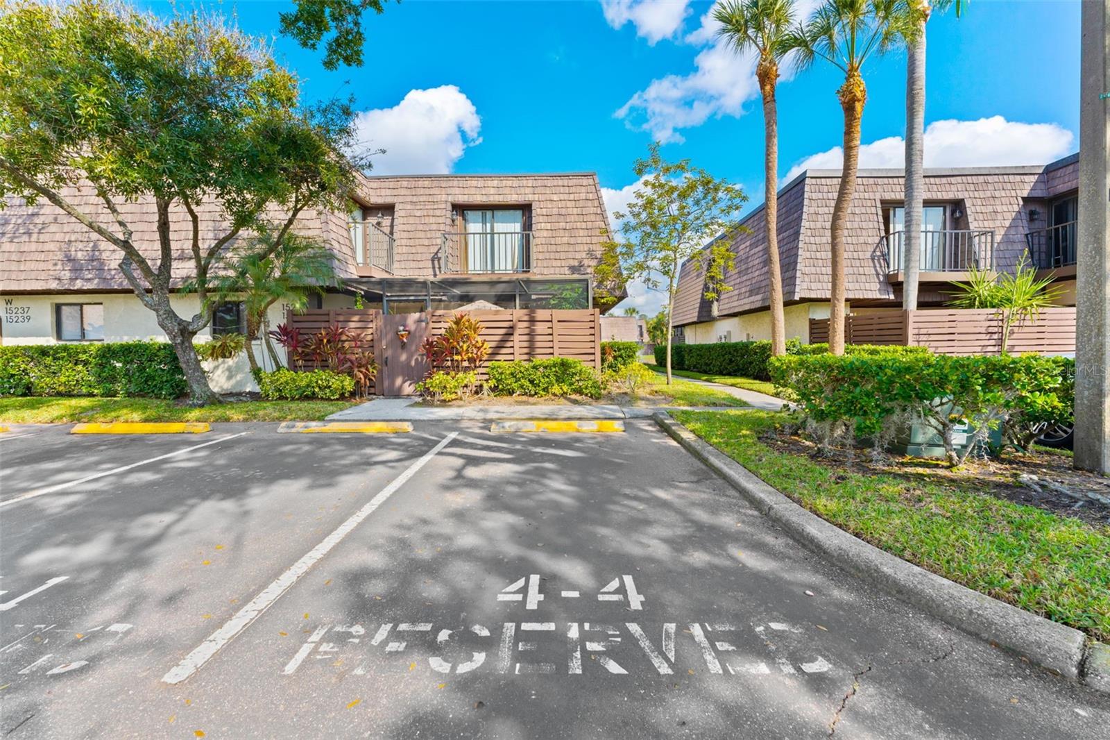 Image 2 of 35 For 15233 Pond Woods Drive 404