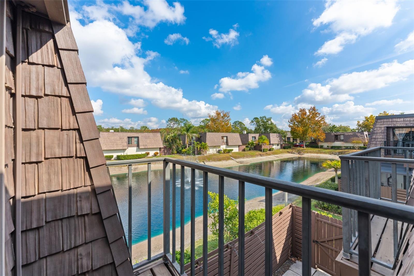 Image 21 of 35 For 15233 Pond Woods Drive 404