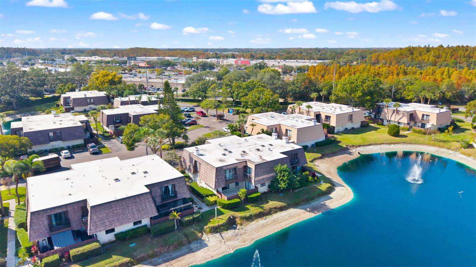 Image 31 of 35 For 15233 Pond Woods Drive 404