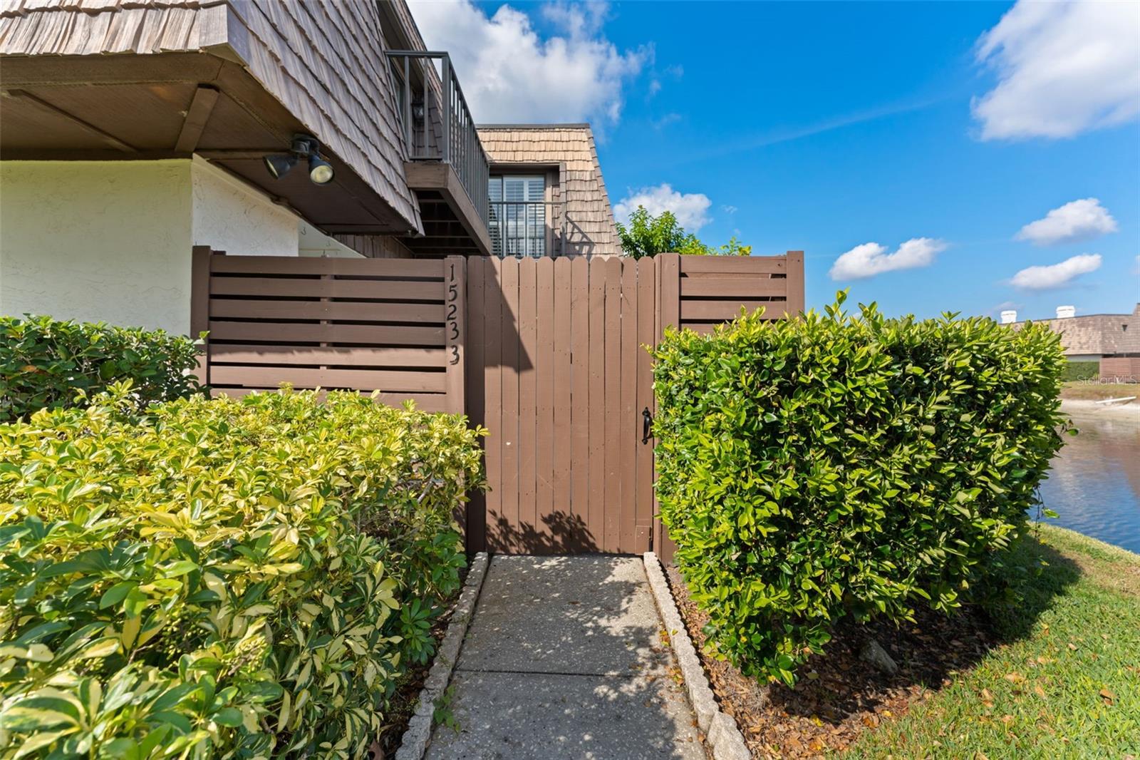 Image 5 of 35 For 15233 Pond Woods Drive 404