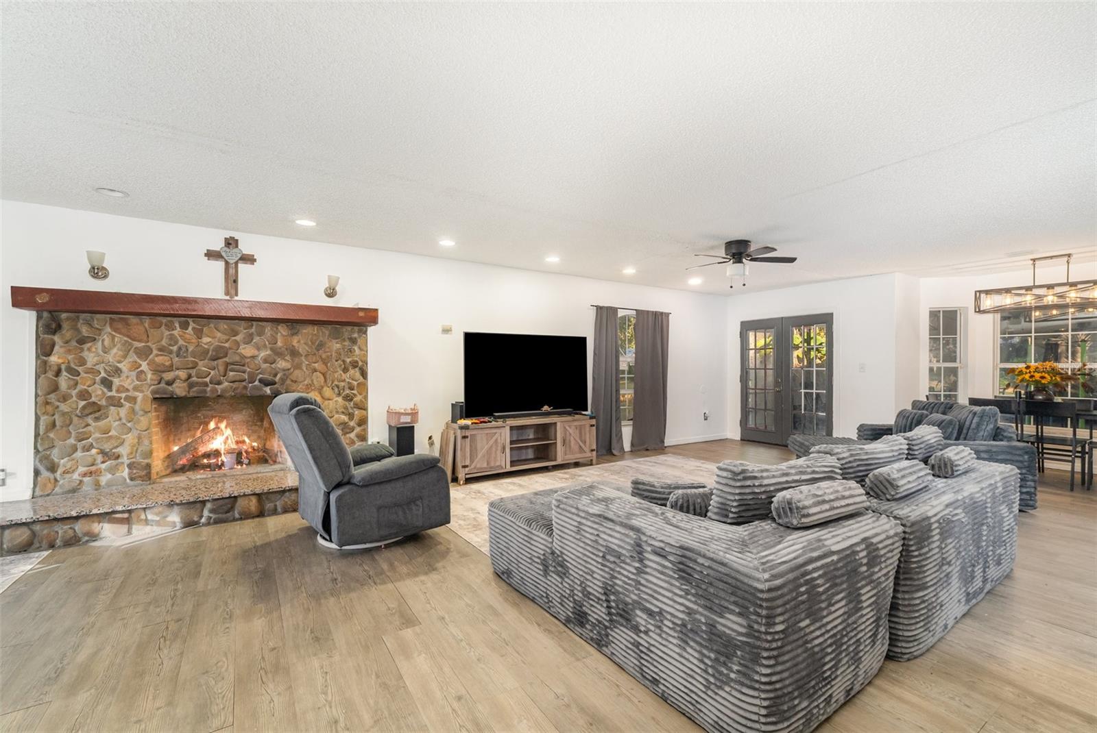 Image 4 of 20 For 829 County Road 539