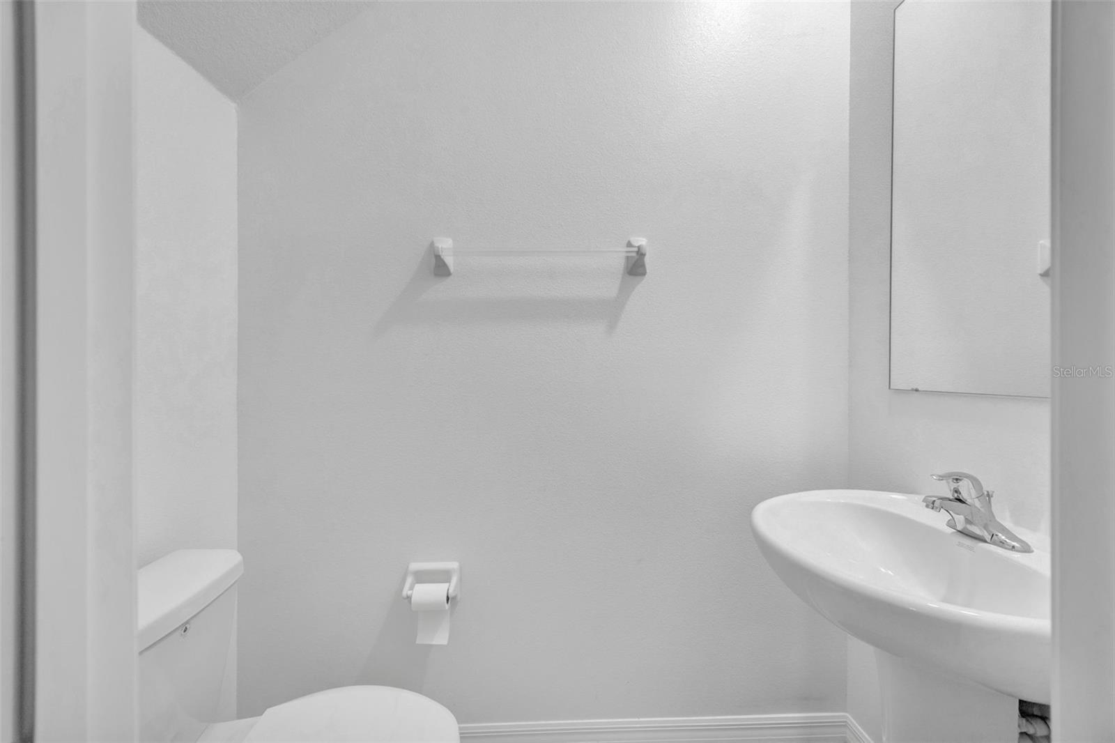 Image 11 of 57 For 17581 Nectar Flume Drive