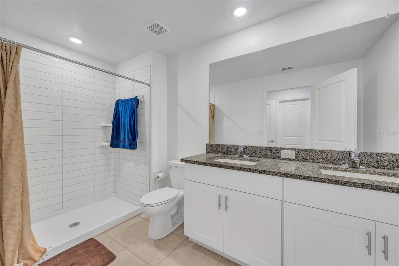 Image 29 of 57 For 17581 Nectar Flume Drive