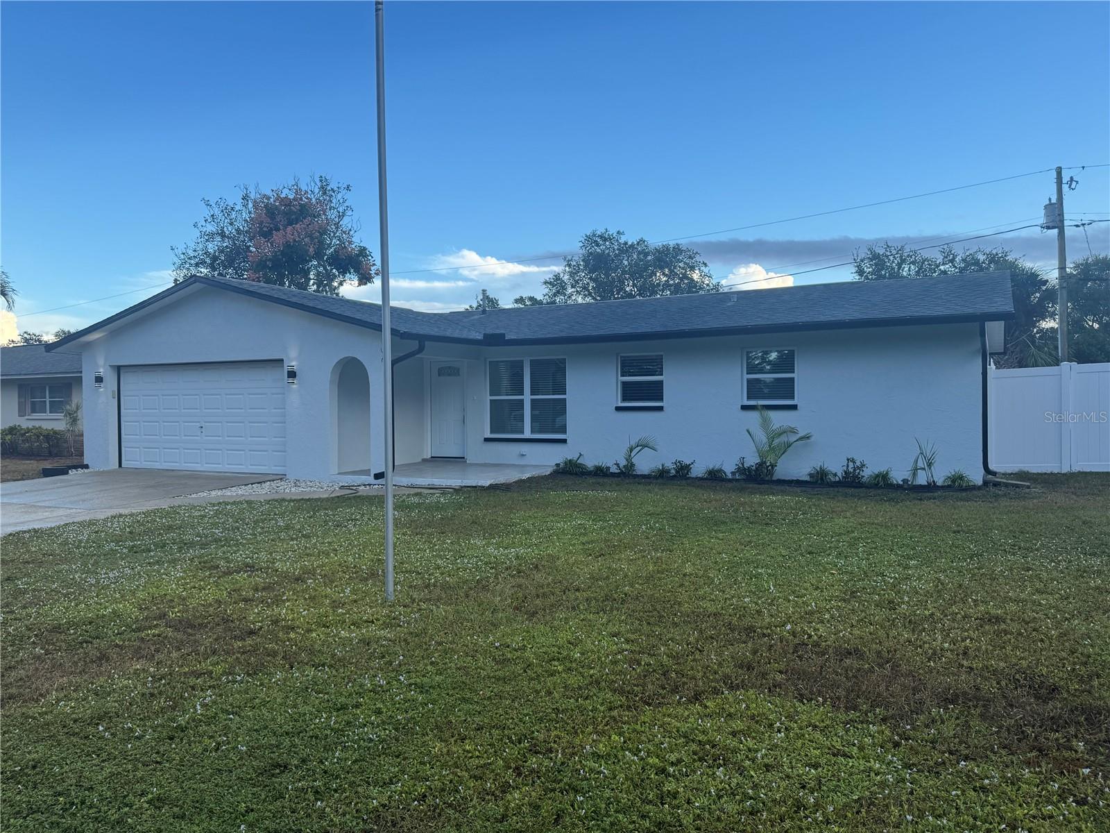 Image 13 of 48 For 2217 Palmetto Street