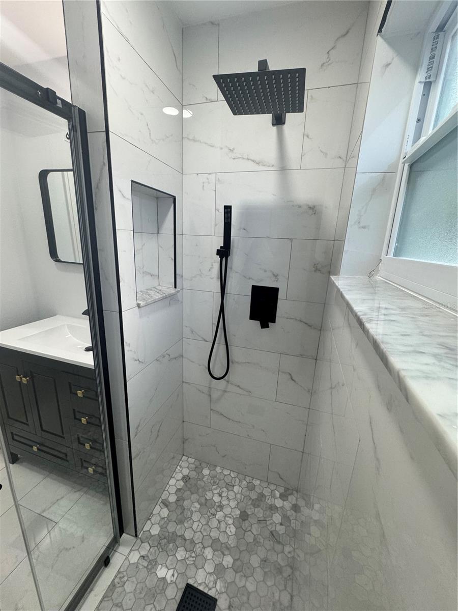 Image 22 of 48 For 2217 Palmetto Street